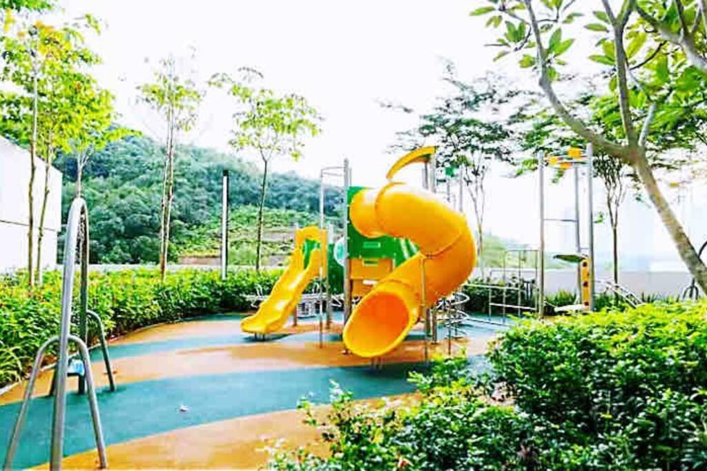 Legoland Jb Aghome Medini 3Room8Pax Bukit Indah 努沙再也 外观 照片